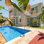 Hotel Cerenity Alacati *