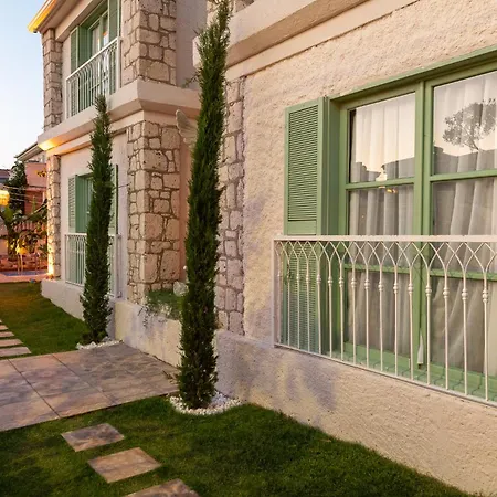 Cerenity Alacati Hotel *