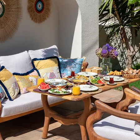 Cerenity Alacati Hotel *