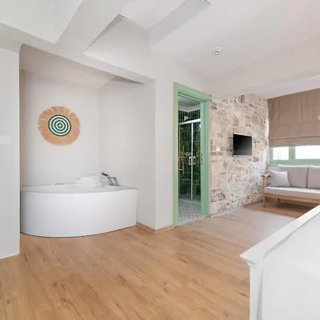 Cerenity Alacati Cesme