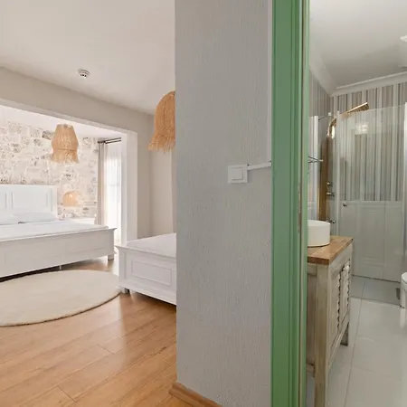 Cerenity Alacati Hotel *