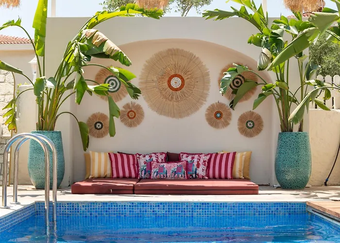 Cerenity Alacati Hotel *